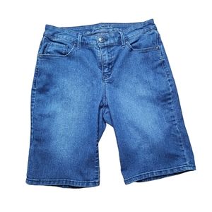 Gloria Vanderbilt Bermuda Shorts Size 6